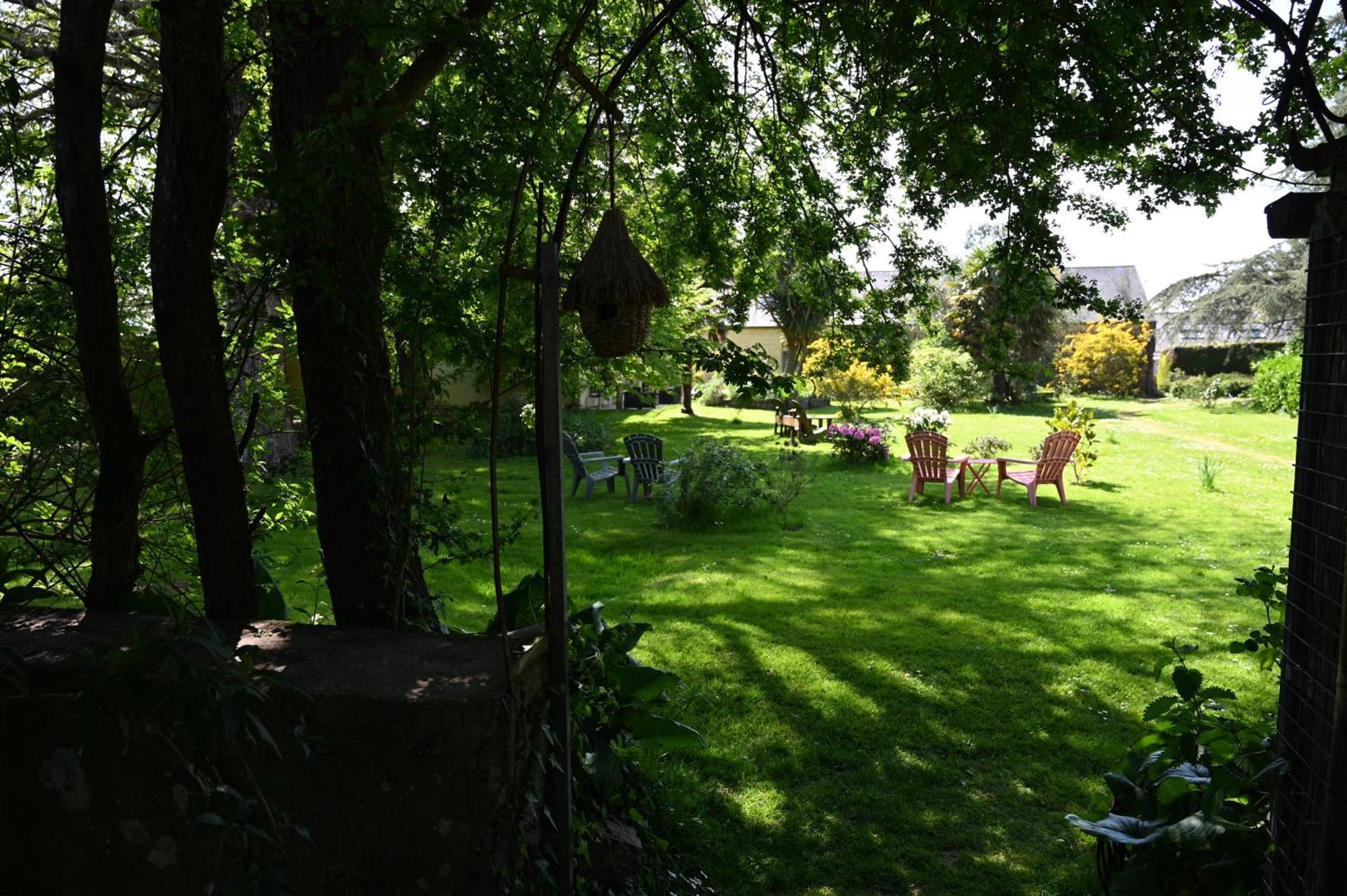 La Demeure Du Perron Hotel Quettehou Buitenkant foto