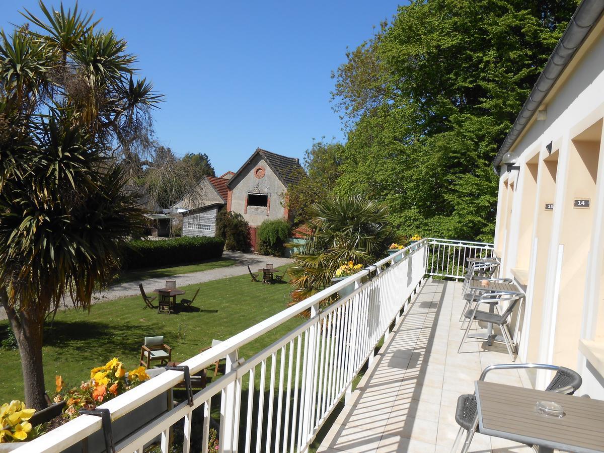 La Demeure Du Perron Hotel Quettehou Buitenkant foto