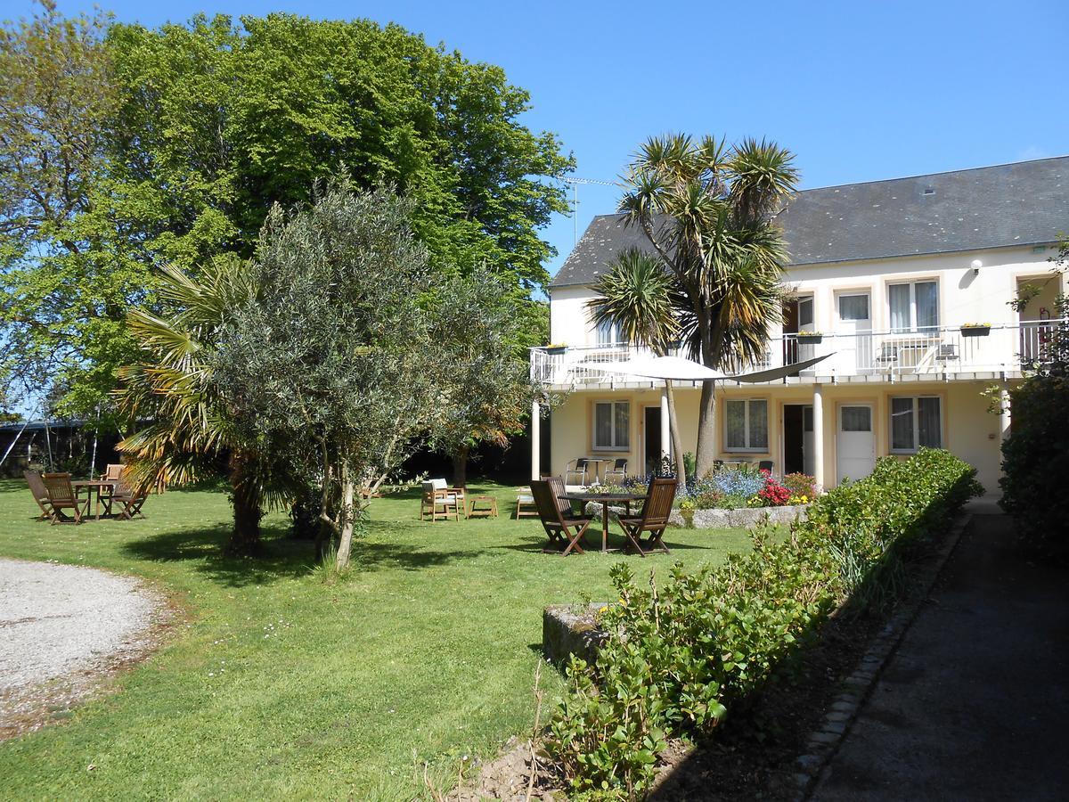 La Demeure Du Perron Hotel Quettehou Buitenkant foto